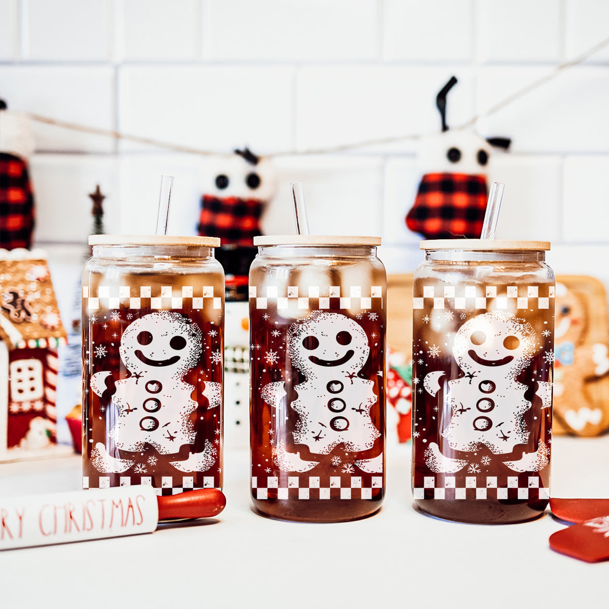 Christmas kitchen gift β 17oz glass tumbler with retro holiday gingerbread design
Holiday coffee bar decor β checkered gingerbread glass cup for home or office
Coworker Christmas gifts vintage gingerbread glass cup 17oz - Holiday office drinkware bamboo lid